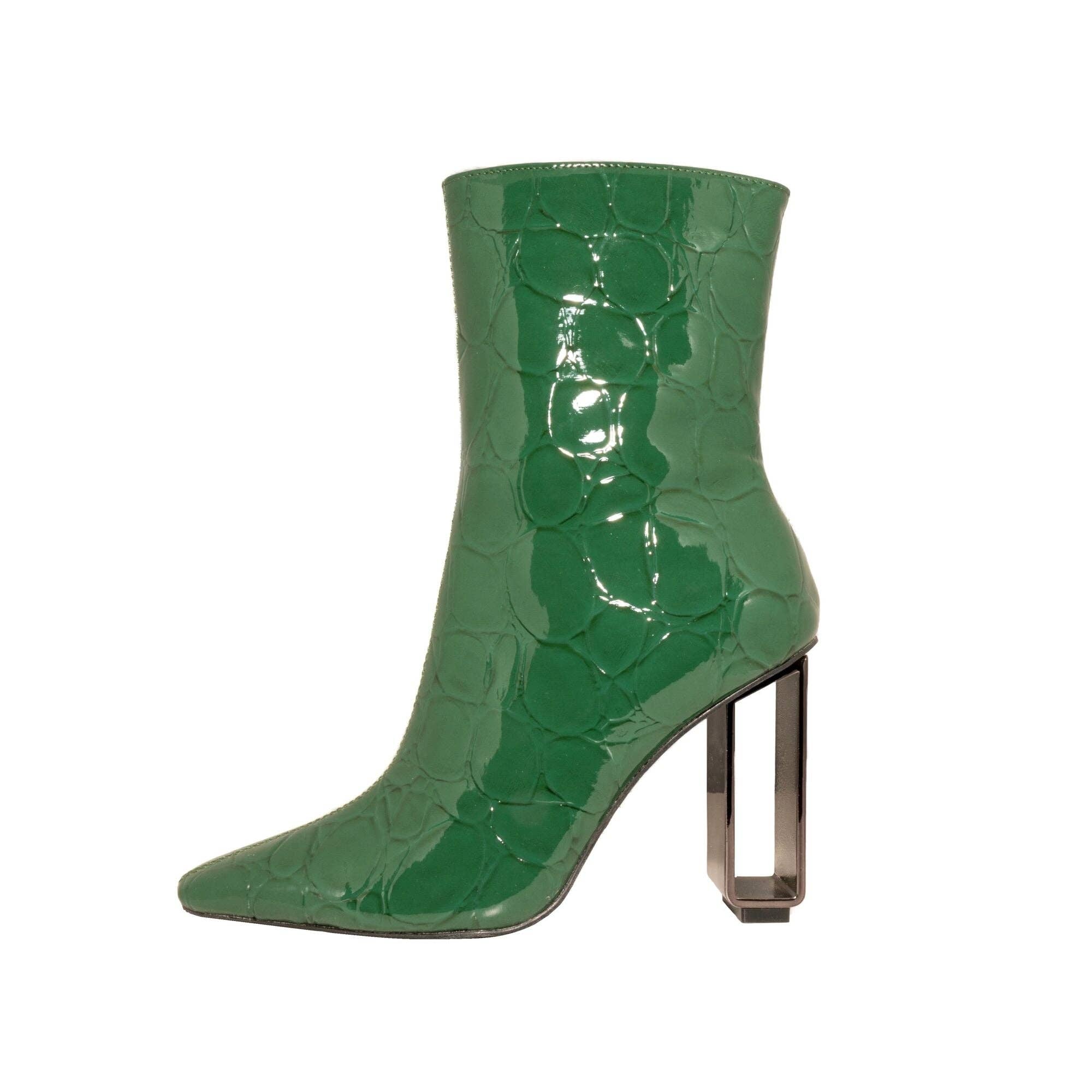 Lady hot sale couture boots