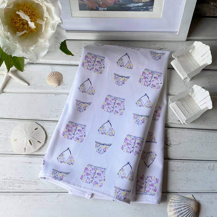 Beach Day Tea Towel for wholesale by tiny farmhouse by Amy McCoy