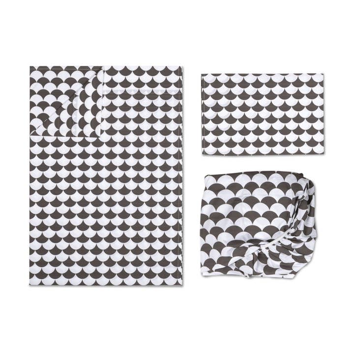 Living Textiles - Wholesale Cot/Crib Sheets - Toddler Sheet Set - Kayden Black Scallops