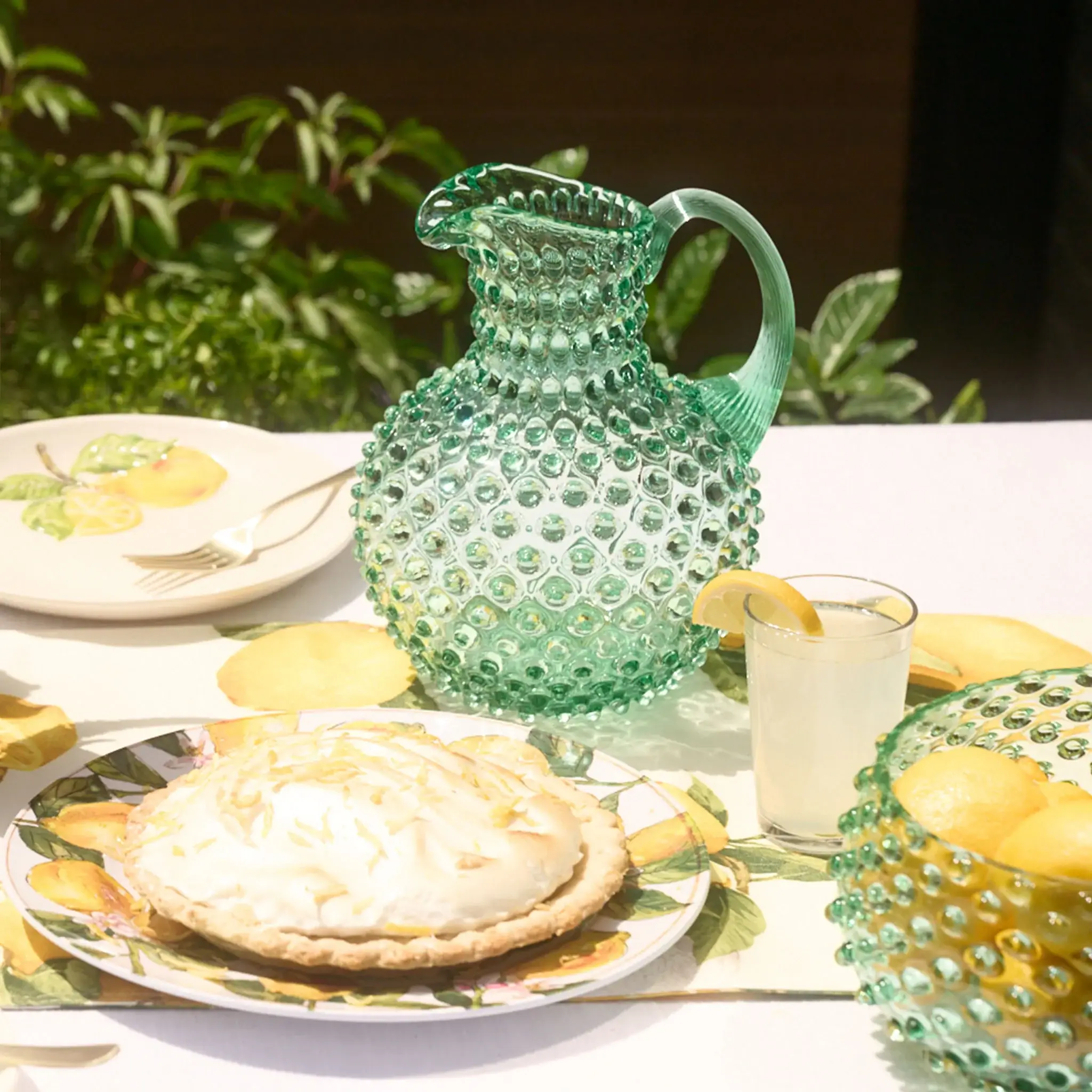 Maure Luxury Gifts – wholesale Jug – Hobnail Glass Pitcher | Capri Sea | 2L | Vintage Jug1