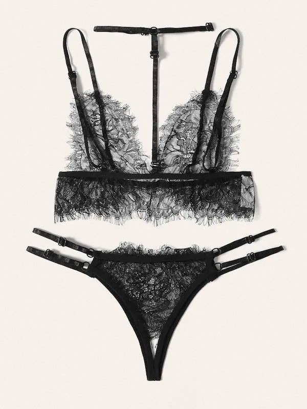 We-vibe - Wholesale Lingerie Set - Women's - Black Bloom Burlap Lace Lingerie Thong set0