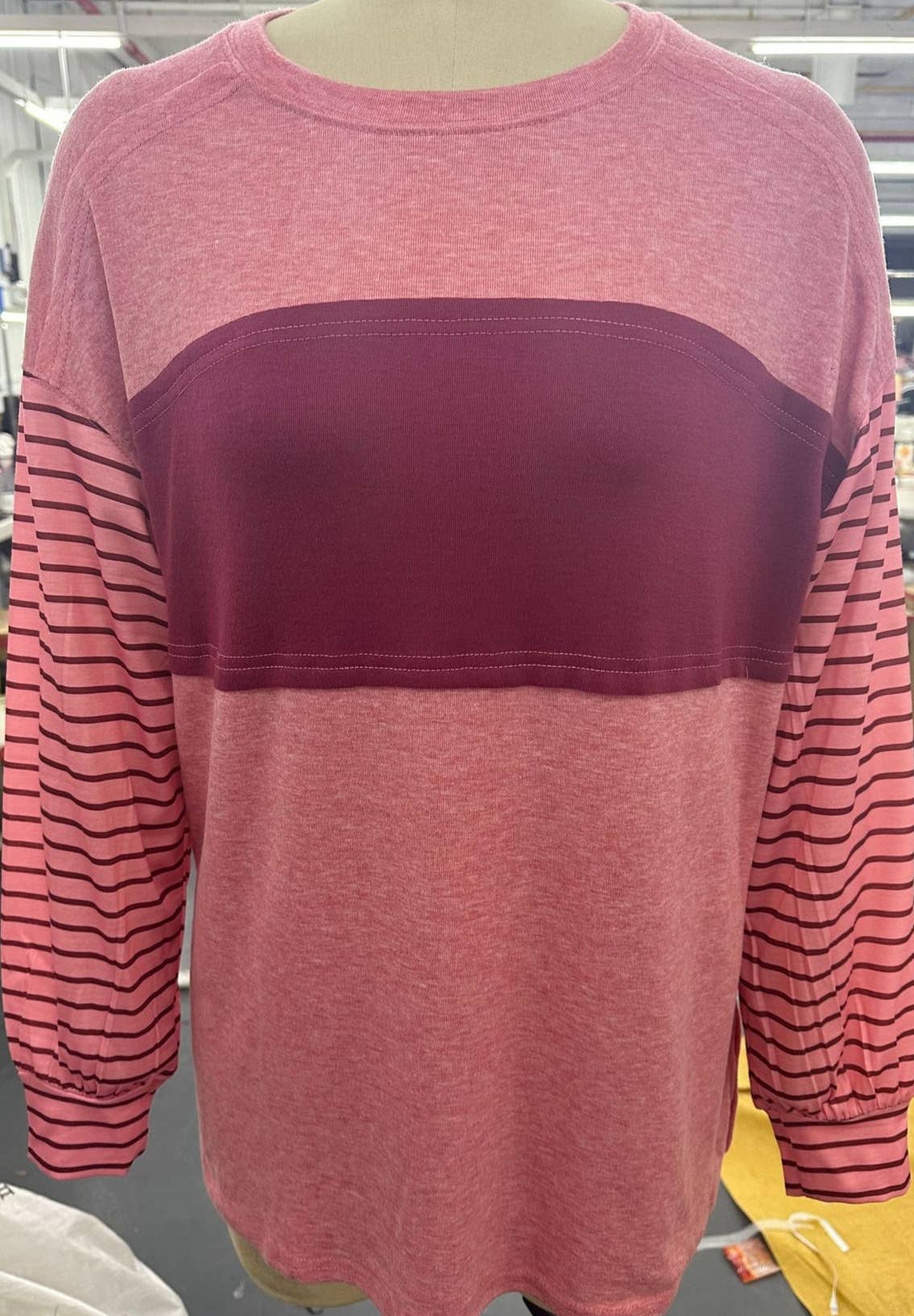 Rosa Clothing - Wholesale Tunic - Women's - Colorblocked sloucy striped long-sleeved top11