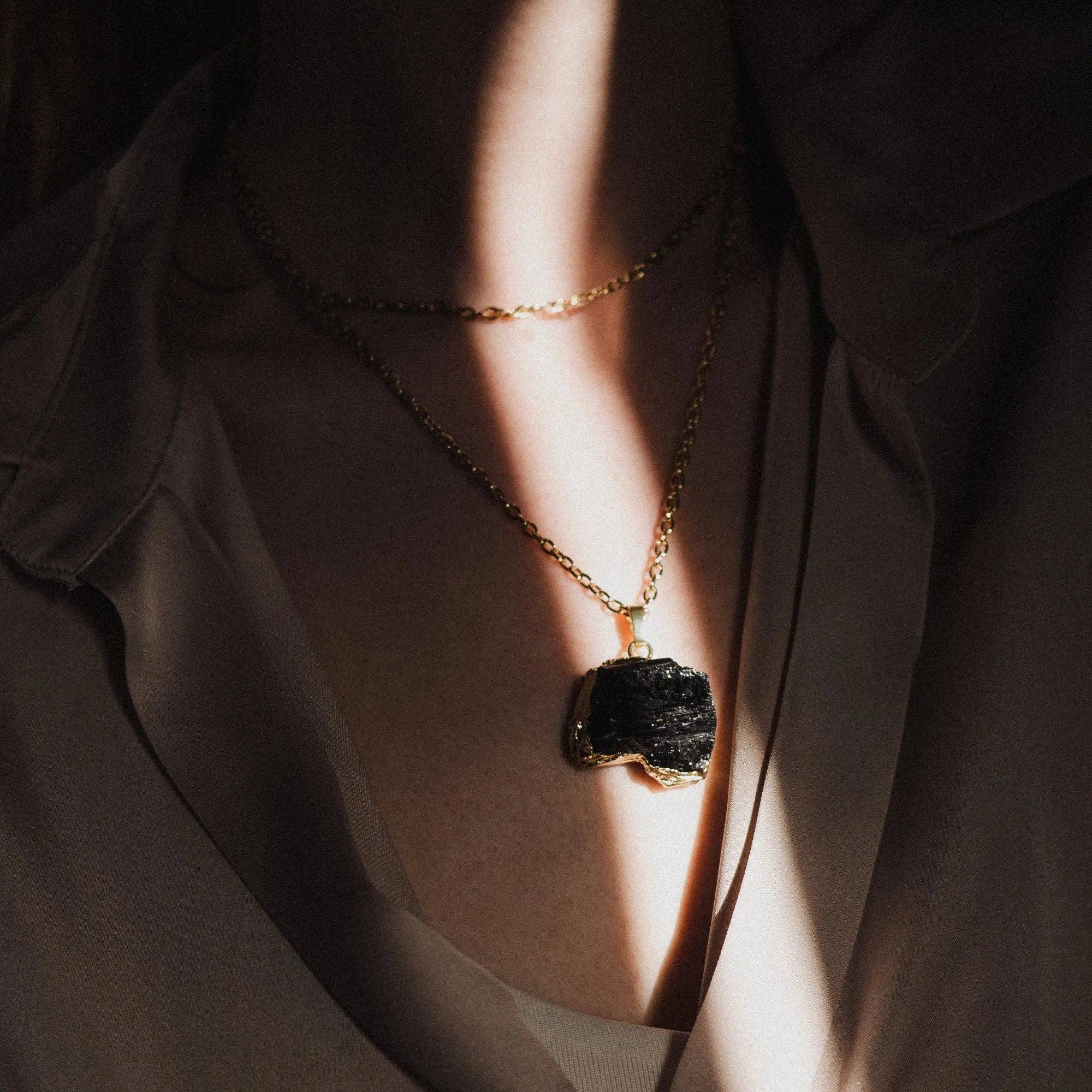 PHOEBE´S - Wholesale Pendant/Charm Necklace - Black Tourmaline Necklace, Natural Stone Pendant3