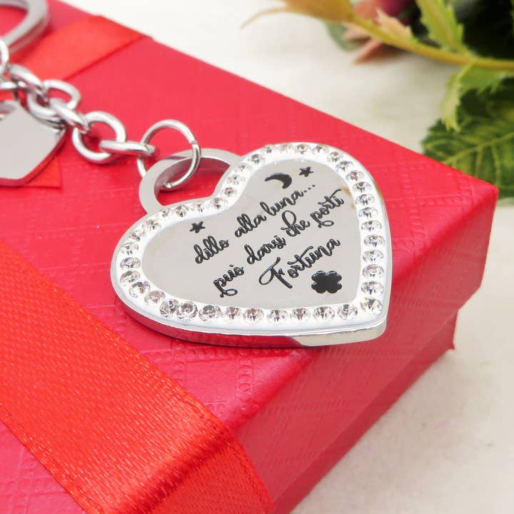 PORTACHIAVI " DILLO ALLA LUNA PUò DARSI CHE PORTI FORTUNA " - Portachiavi in acciaio inossidabile for wholesale by Daemon srls