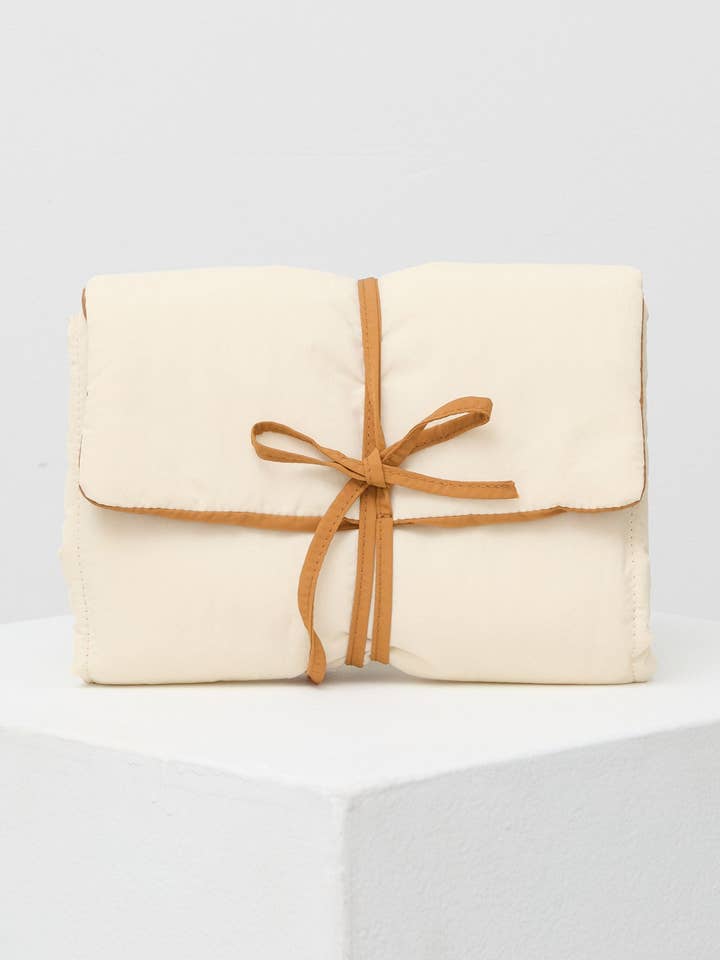 Plush Change Mat Wrap - Milk Cream for wholesale by Philé