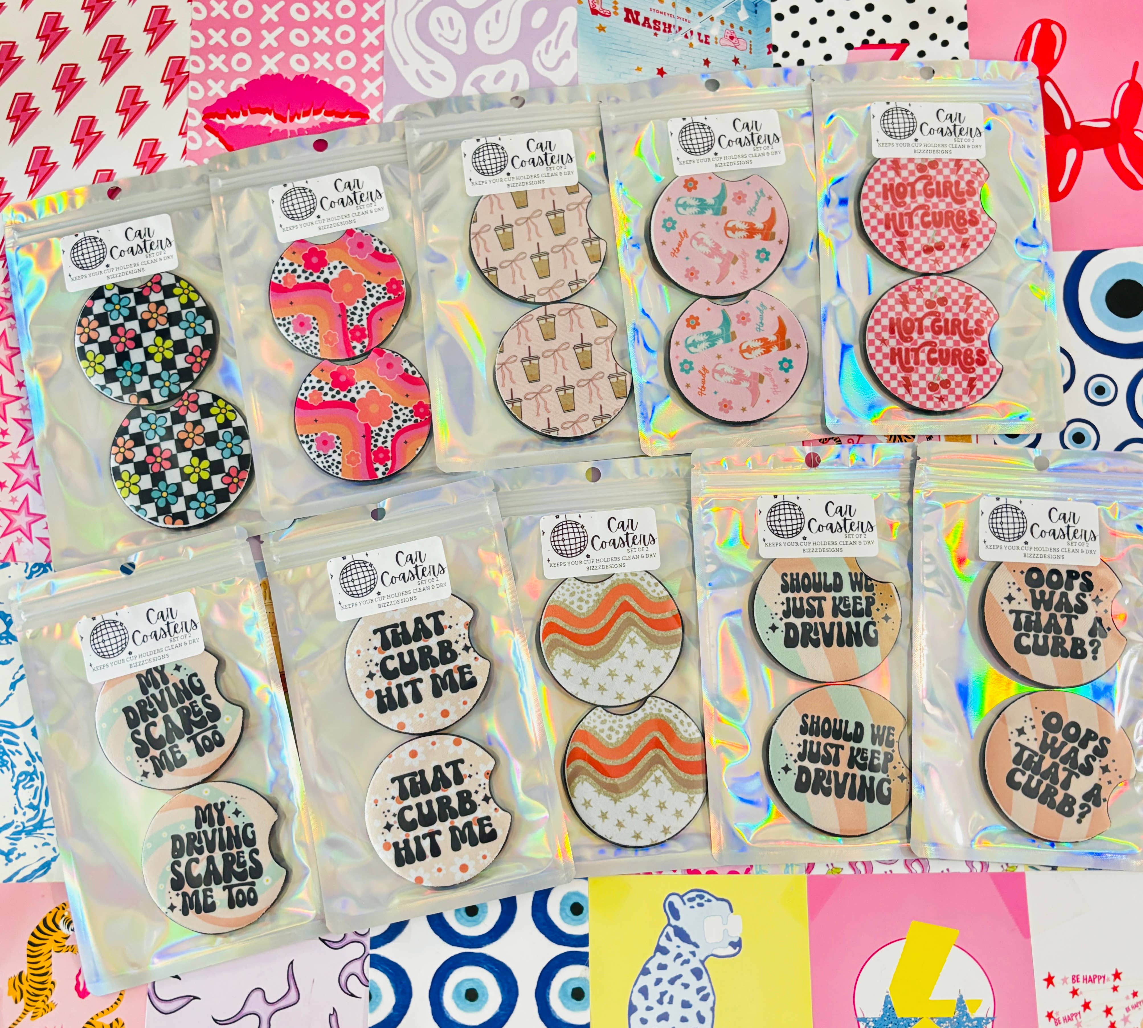 Bizzz Designs – Base de copos para carro – Mulher por atacado – Porta-copos para carros com tema Girly Car Coquette | Conjunto de 103