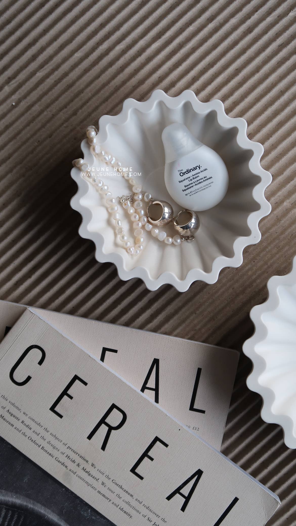 Jeune Home - Wholesale Decorative Tray - Scalloped ruffle wavy bowl - Elegant Trinket & Key Holder4