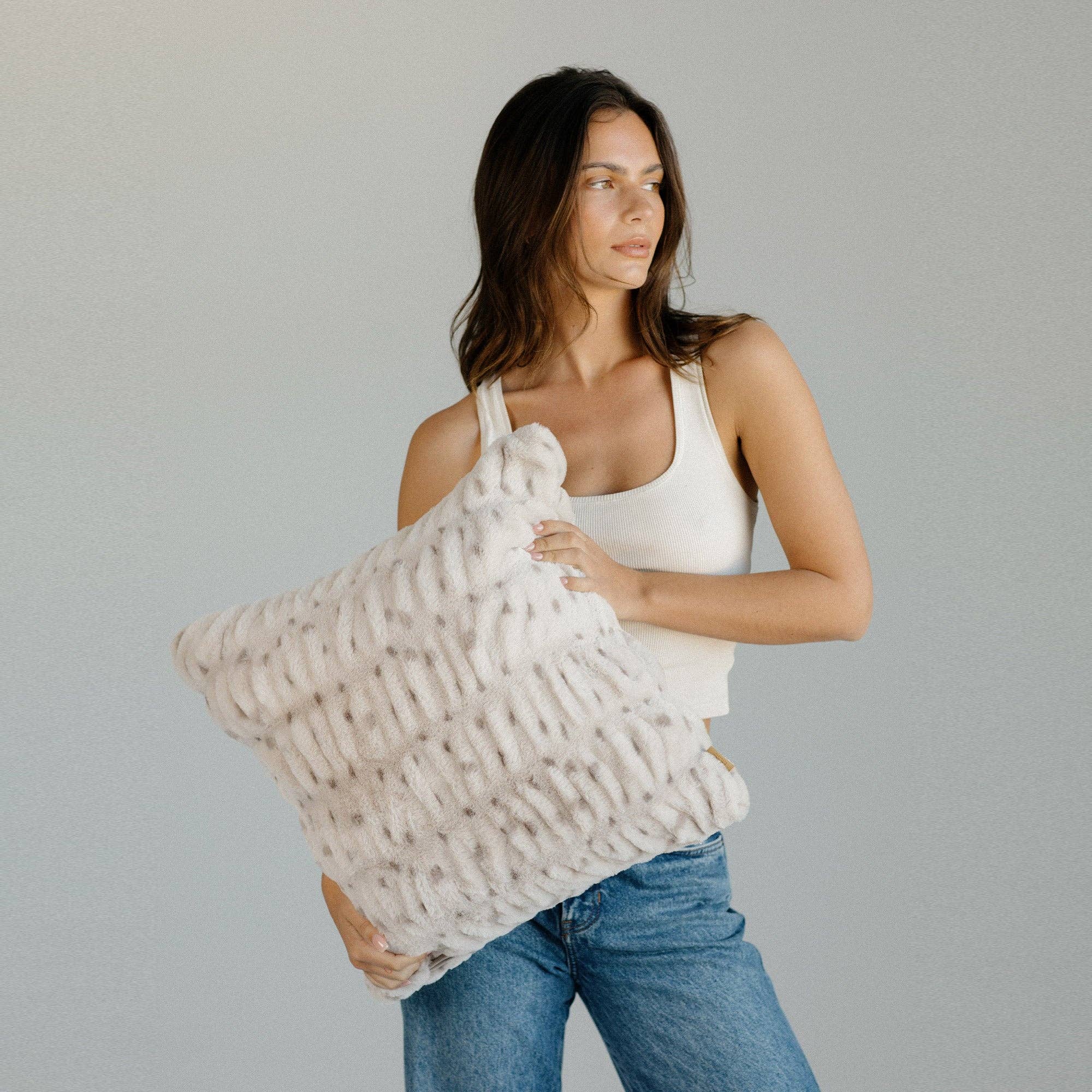 Lola Blankets - Vente Coussin décoratif - Coussin Jour de Pluie2