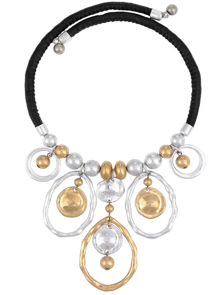 Bijoux Dauplaise - Collier court à spirale avec grandes gouttes pour la vente par caroldauplaisejewelry