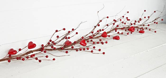 Impressive Enterprises, Inc. - Wholesale Bunting/Garland - 31251- 4.5ft Garland-Red Hearts and Berries3