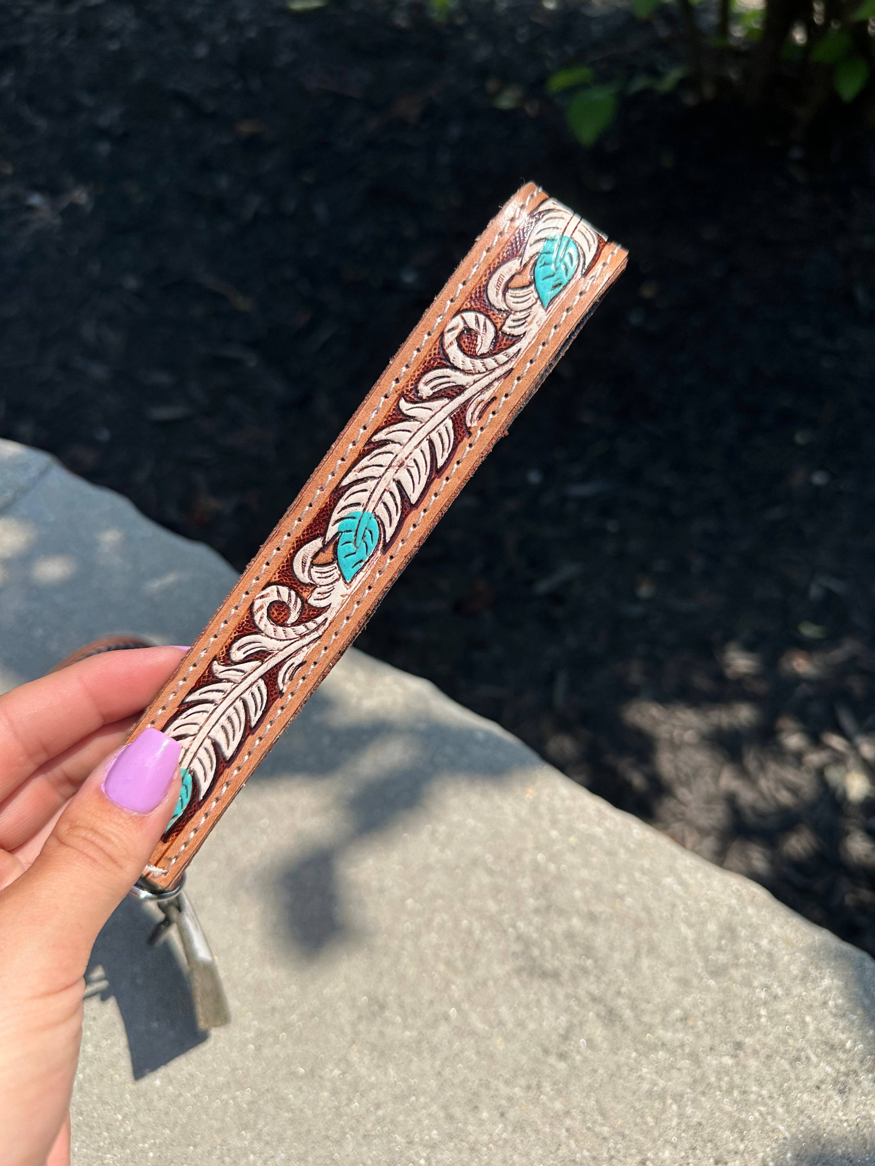 BDN Boutique - Wholesale Keychain – Women's - Tooled Leather Keychain4