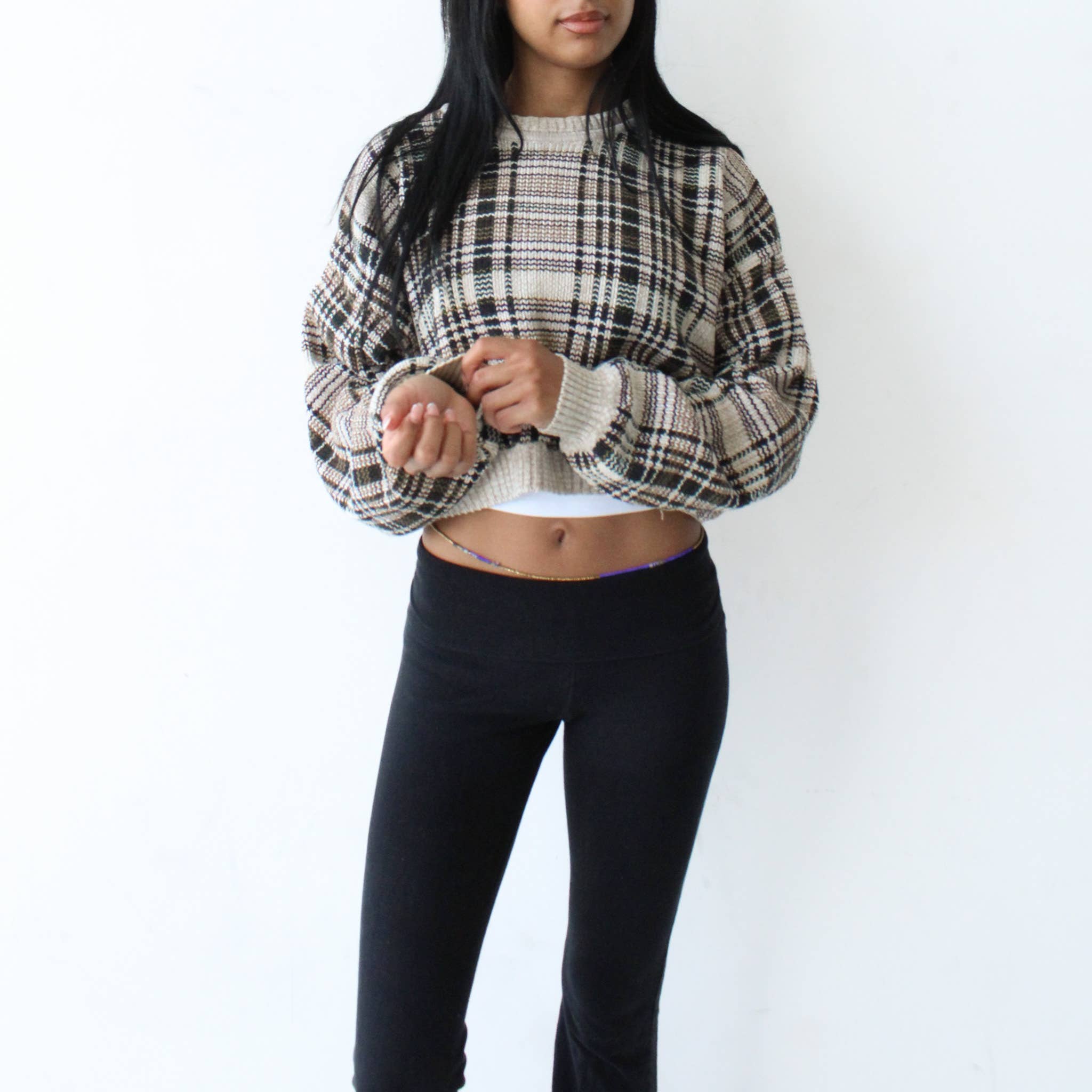 American Recycled Clothing - Wholesale Knit Sweater - Women's - Crop Knit Sweater Bundle2