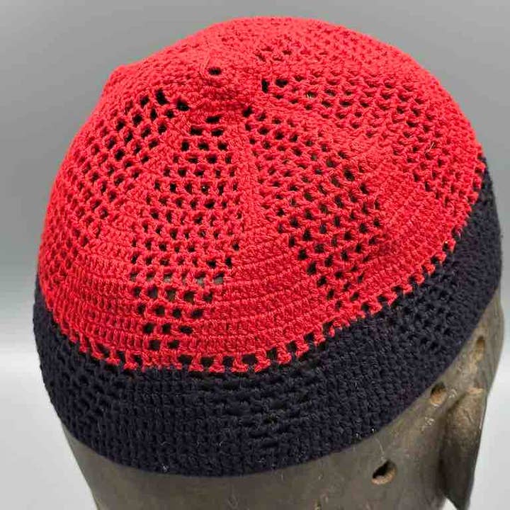 The Niger Bend - Vente Chapeau cloche – unisexe - Chapeau kufi africain bicolore 100% coton crocheté pour homme7
