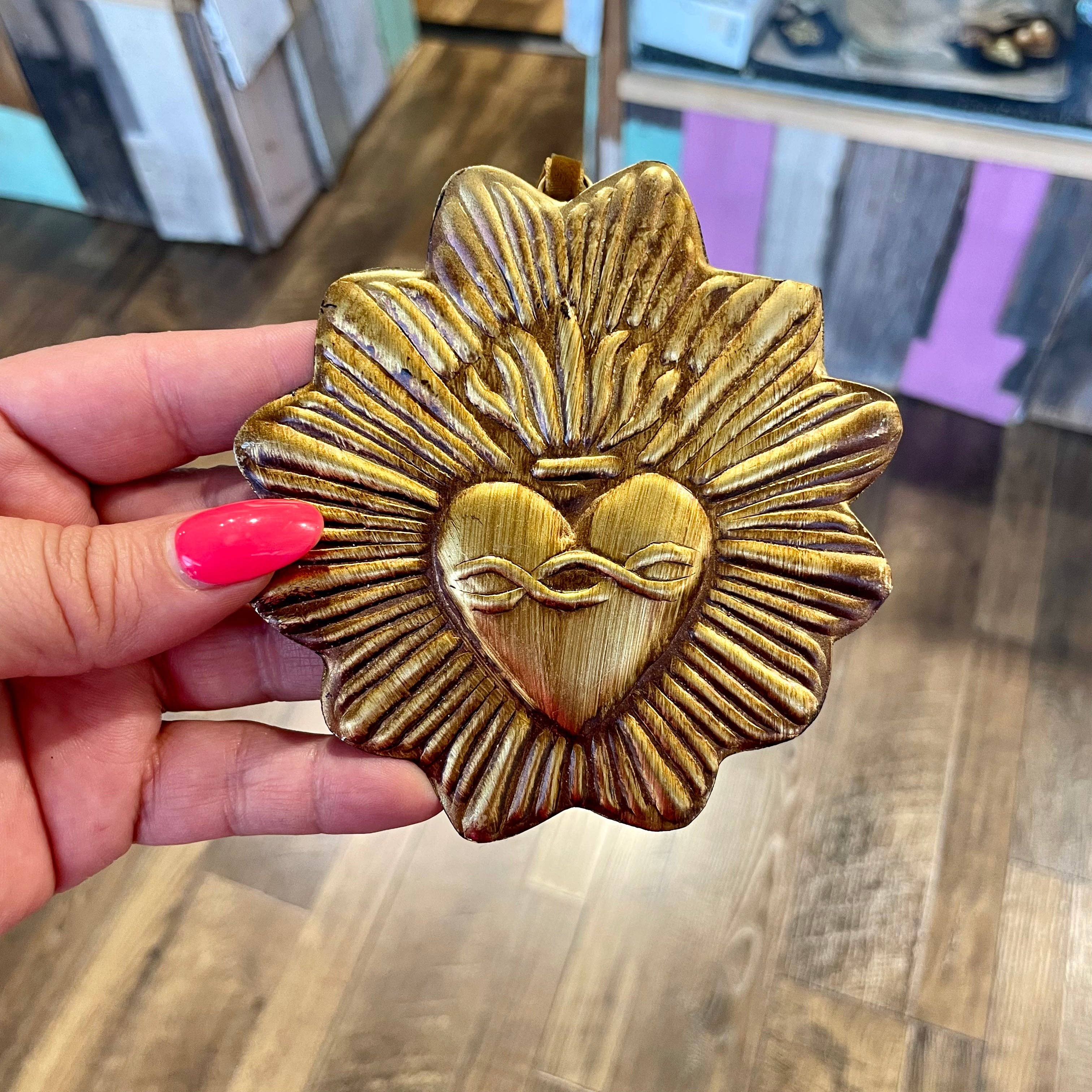 Love and Honor Jesus LLC - Wholesale Ornament - Small Round Sacred Heart Tin Ornament1