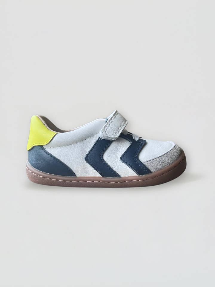 Chaussure Pieds Nus pour Bébé Jett Blanc Cassé pour la vente par ZIG+STAR