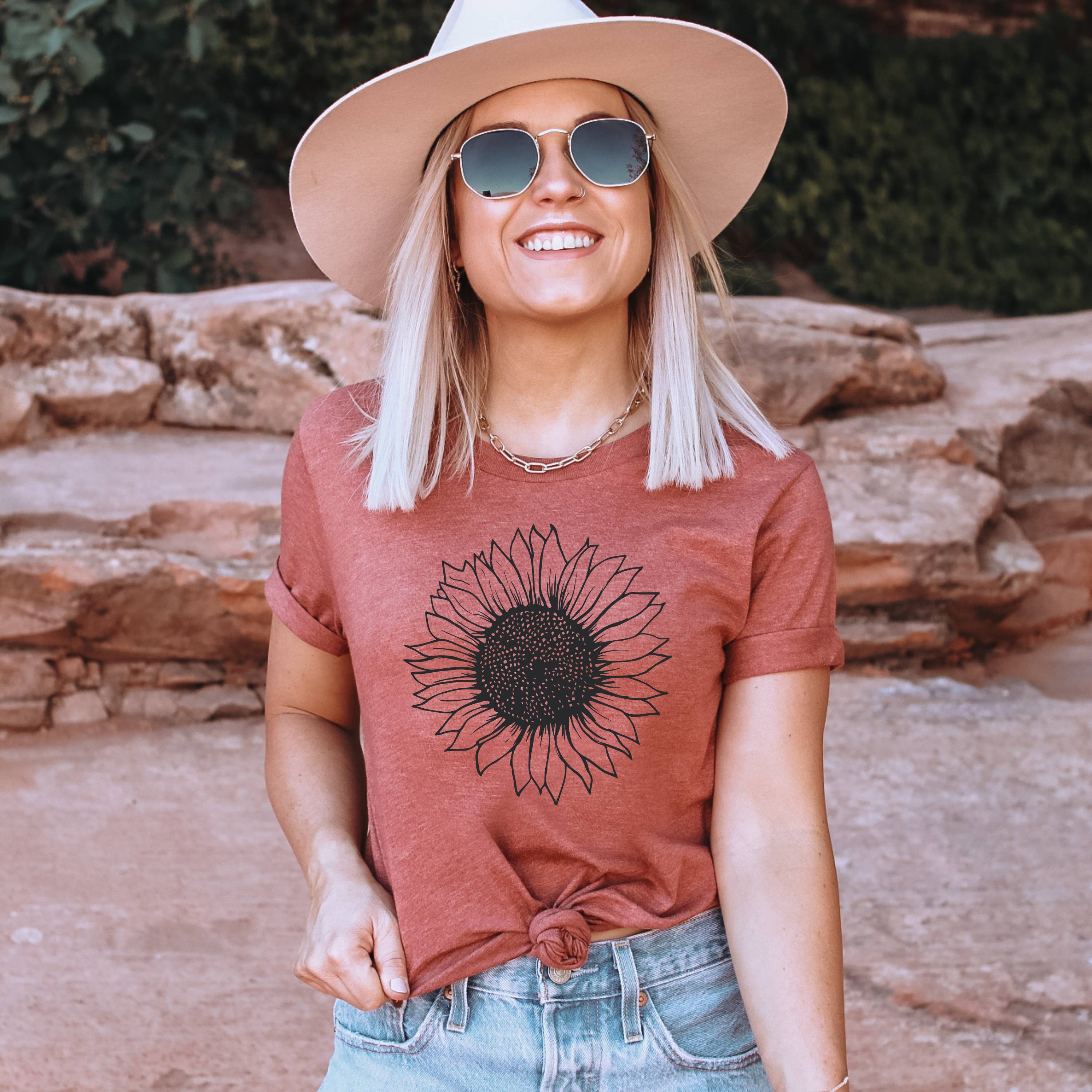 Humm & Willow - Vendita all'ingrosso Maglietta serigrafata - Donna - Camicia Girasole - Camicia floreale - Boutique Bestseller7