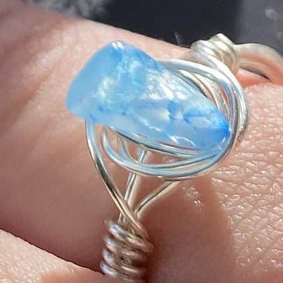 Anello con pietra agata blu per la vendita all'ingrosso da parte di Mystical Rings