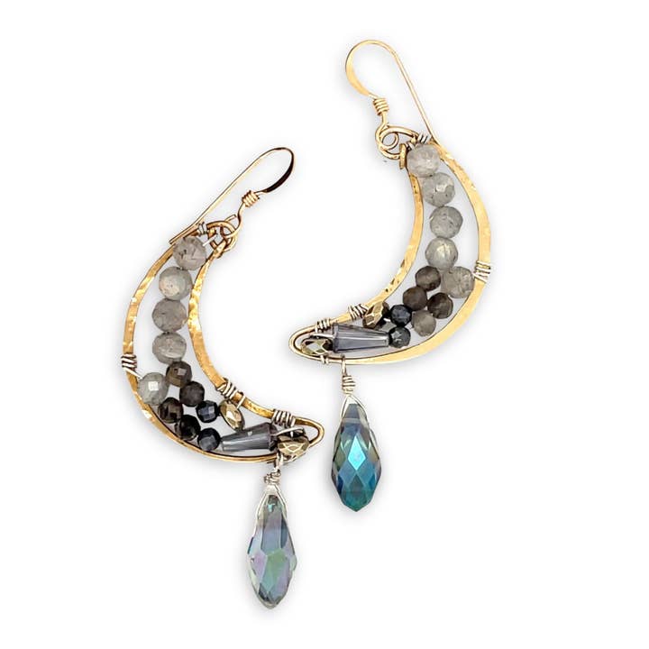 Eclipse Labradorit-Ohrringe E80111 für den Großhandel von Art by any Means Jewelry