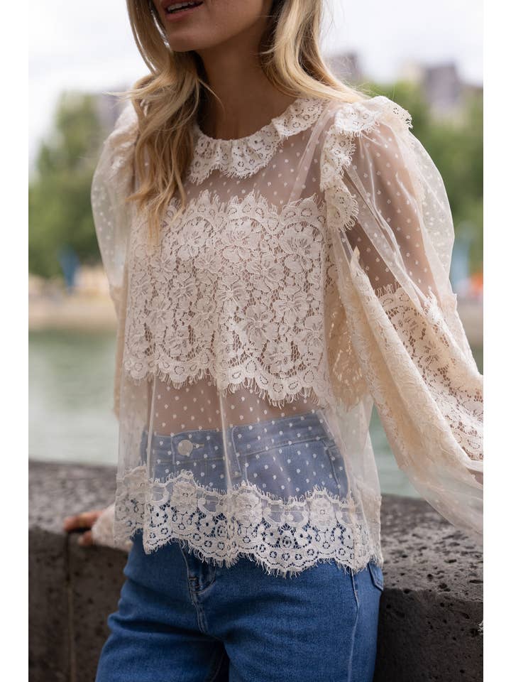 CHOKLATE PARIS - Wholesale Blouse - Women's - Victoire blouse with lace Peter Pan collar - 80996