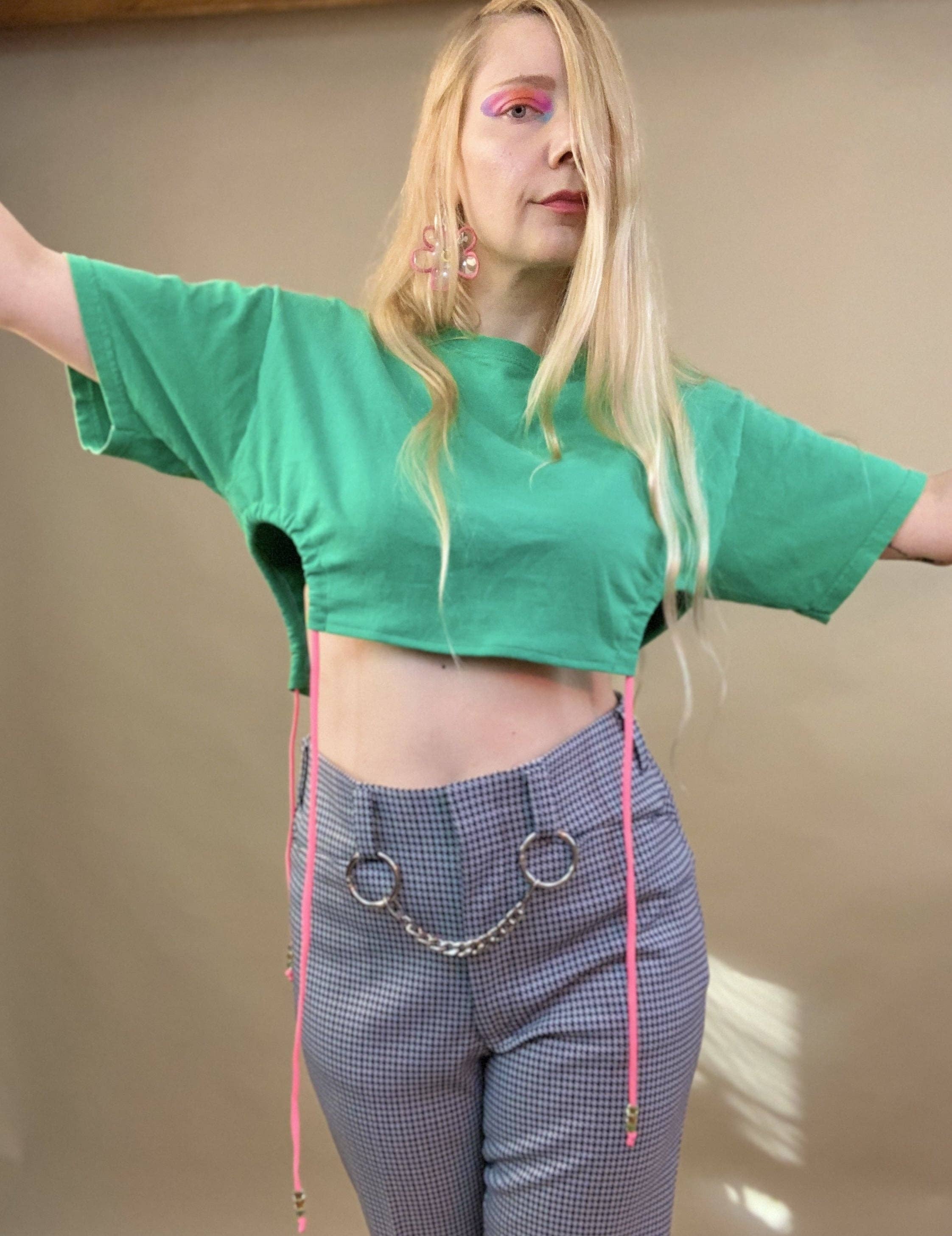 Shop Journal Vintage - Wholesale T-Shirt - Women's - Custom cutout ruch side tee3