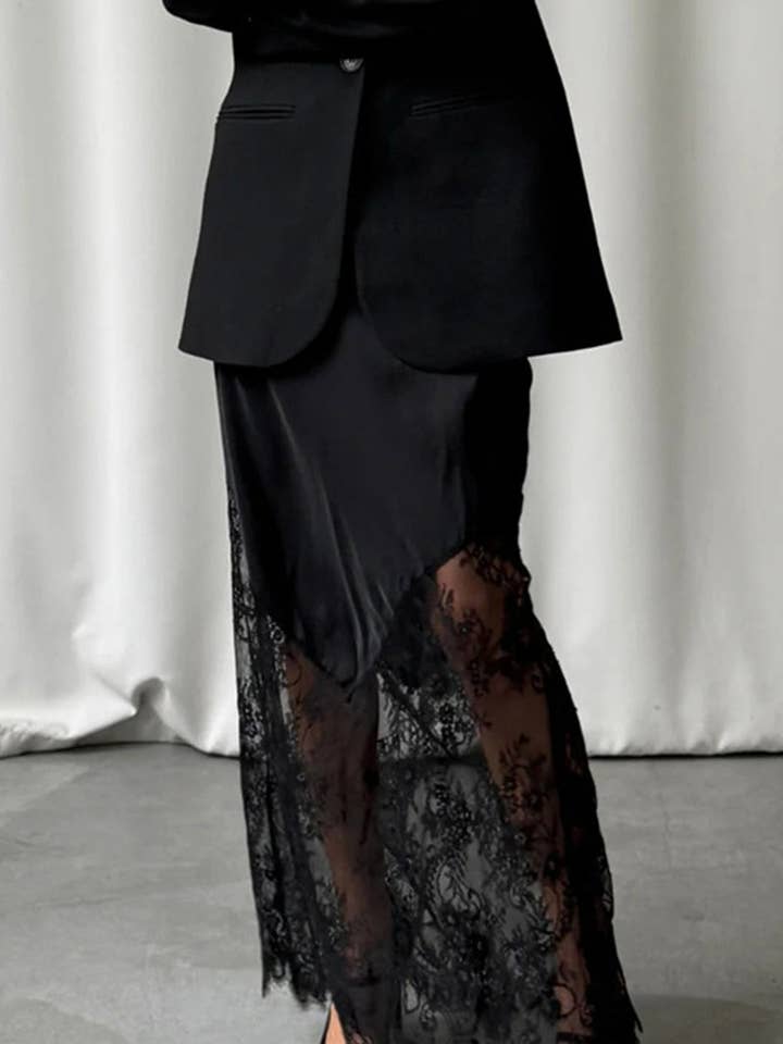 Jupe Longue en Dentelle Élégante pour la vente par Mccolin