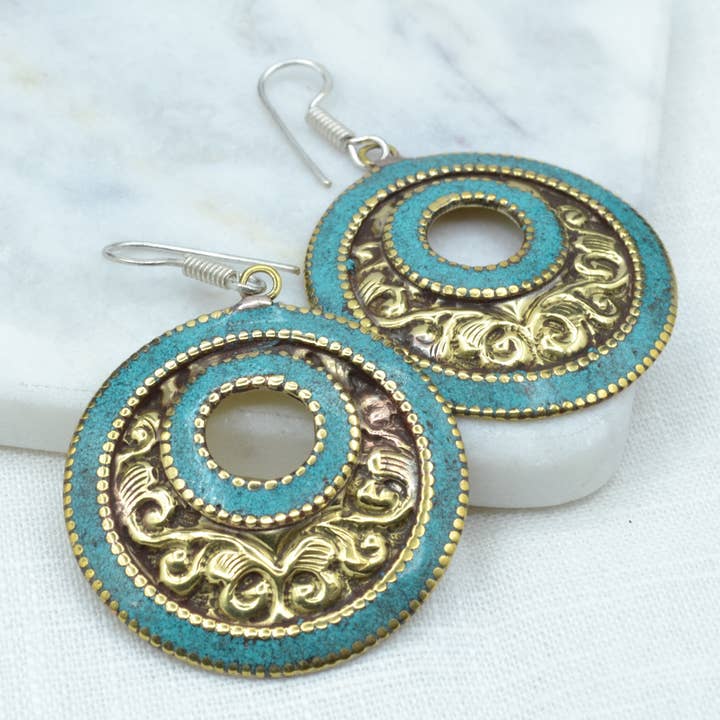 Boucles d'oreilles tibétaines turquoise pour la vente par Didi Bahini Fair Trade
