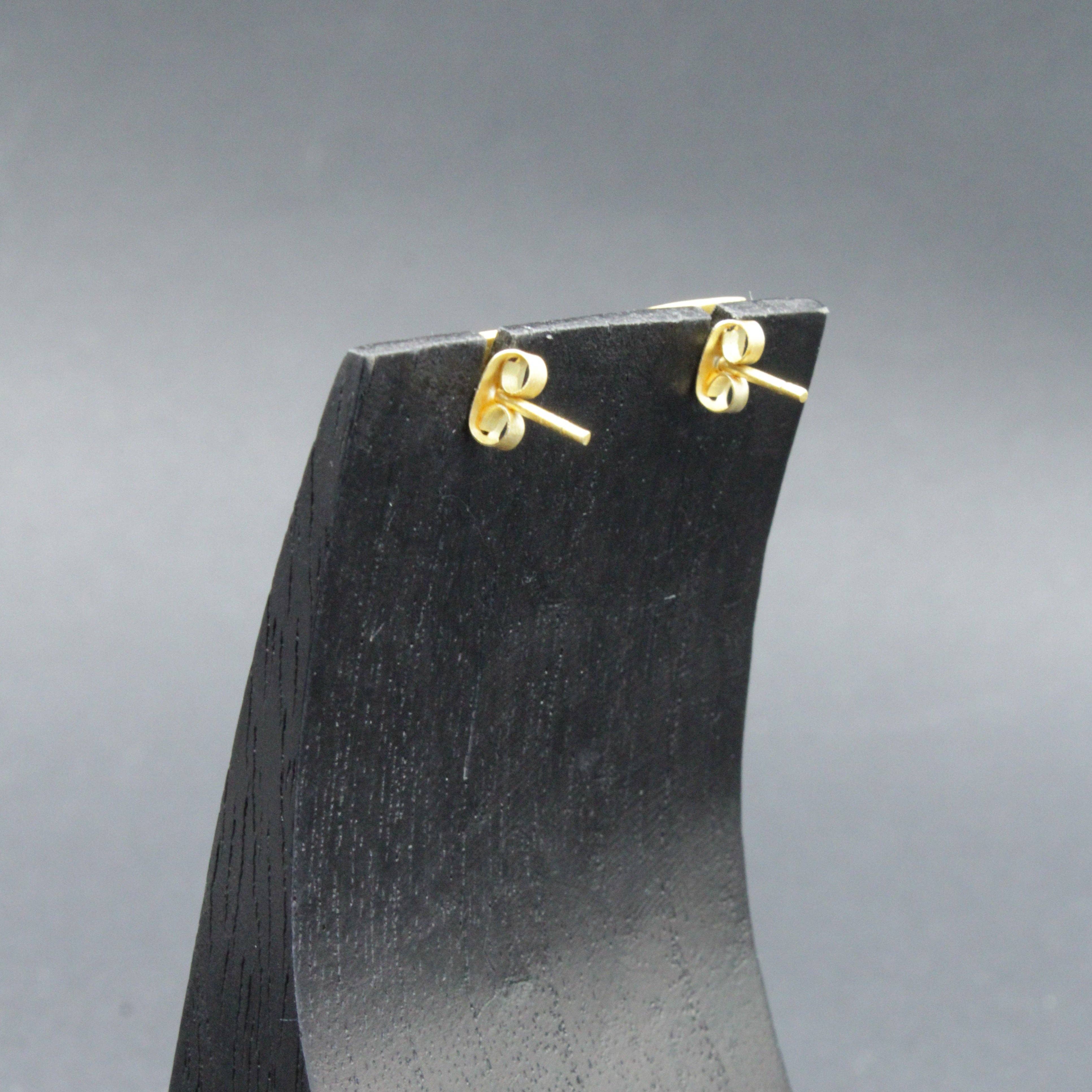 LA MAR - Venta al por mayor Pendientes colgantes - Pendientes ROHE de diseño bañados en oro4