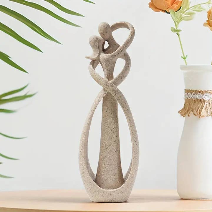 Huis Van Merken - Wholesale Decorative Figurine - Couple Figurine Ornament - Sandstone Embrace - Valentine's Gift1
