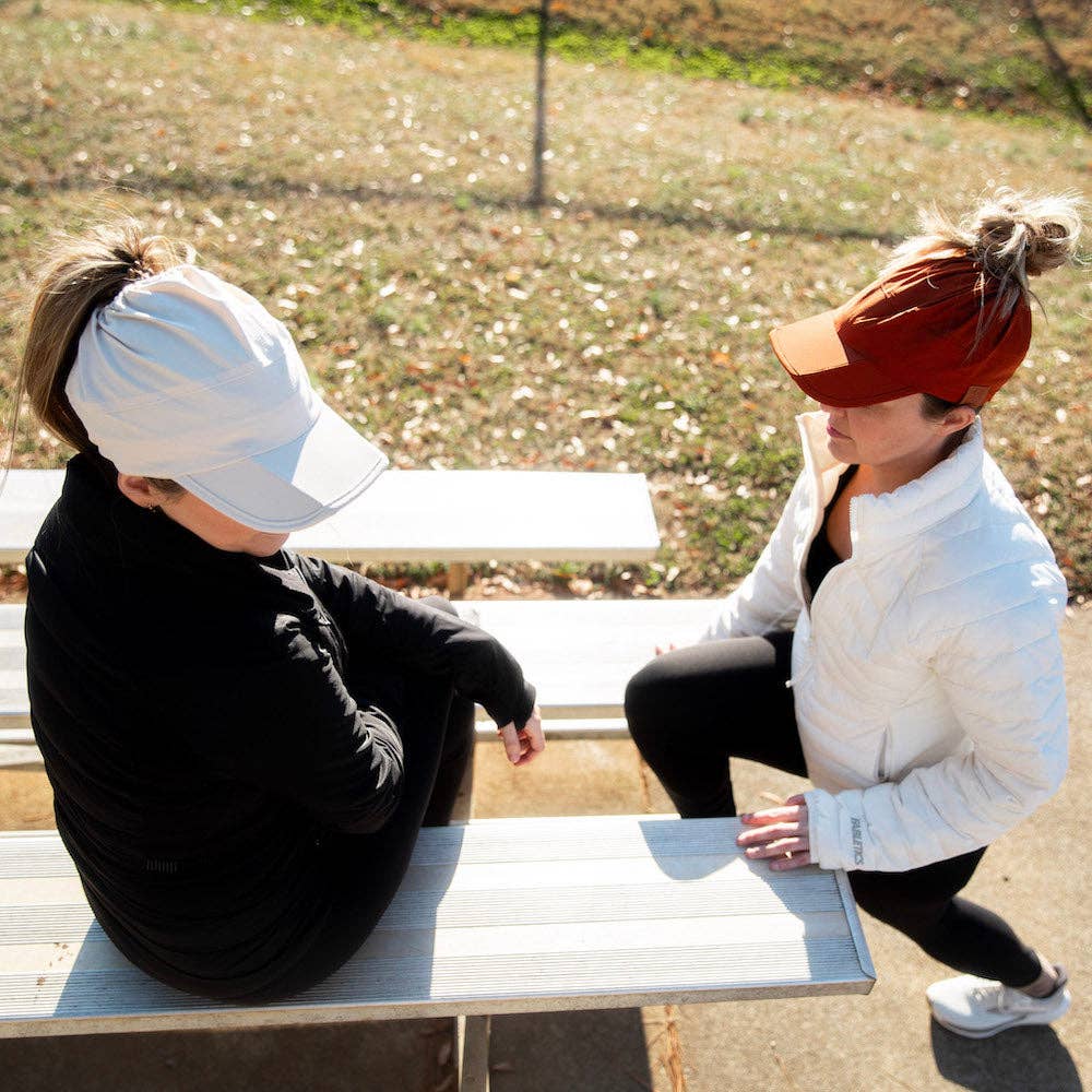 Headbands of Hope | One Purchased One Donated - Venta al por mayor Gorra para llevar con coleta - Mujer - Gorra de correr con coleta alta ajustable - Naranja7