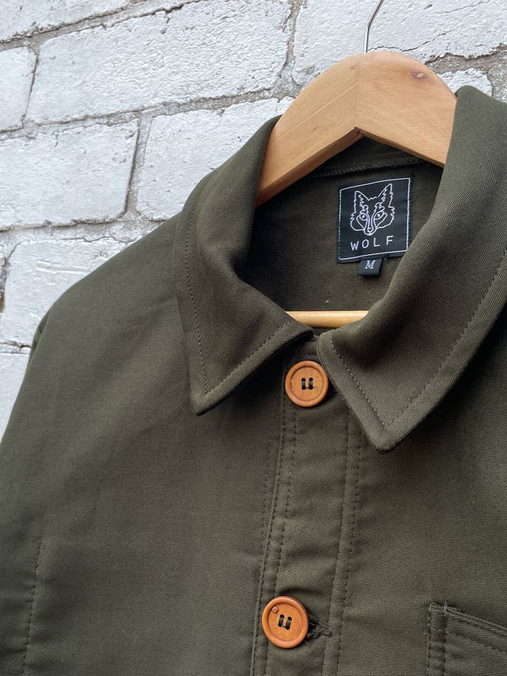 Fransk korejakke i molskind, racergrøn for engroshandel hos Wolf Clothing Collective Ltd