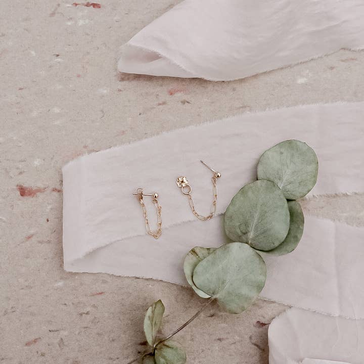 Bijoux Boutique LLC - Wholesale Huggie Earrings - Chain Huggie Hoops3