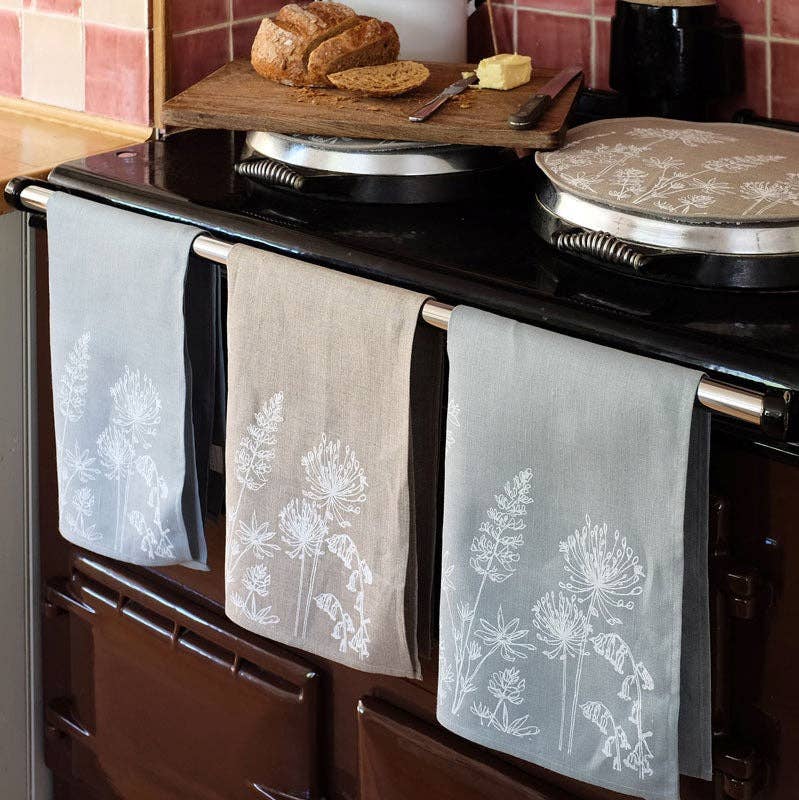 Helen Round - hand printed linen and bamboo wellness - Vente Torchons - Torchon en lin avec motifs floraux imprimés à la main - Serviette de cuisine3