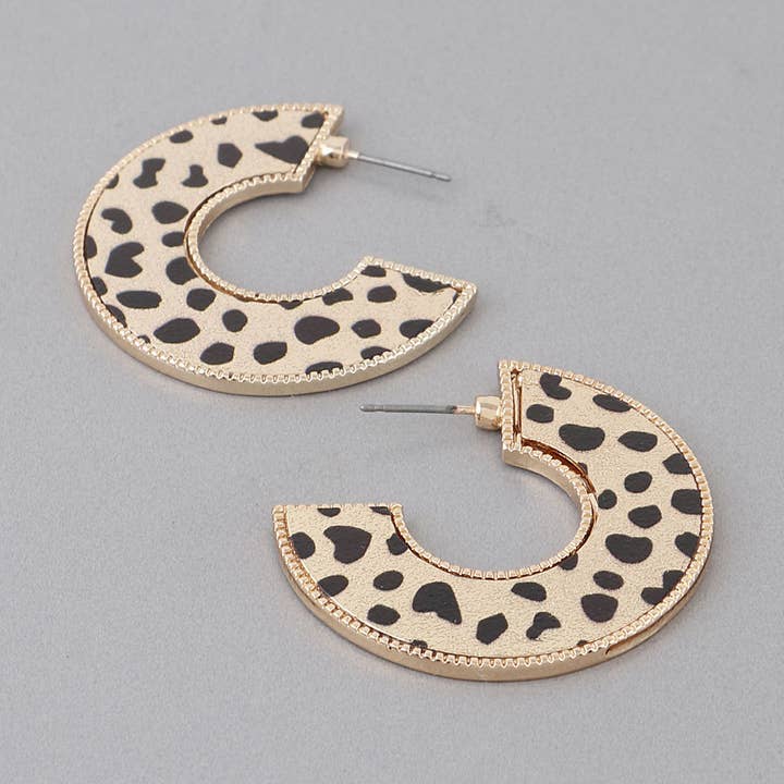 Oorknopjes met open cirkel met dierenprint voor wholesale door 3AM BY H&D ACCESSORIES