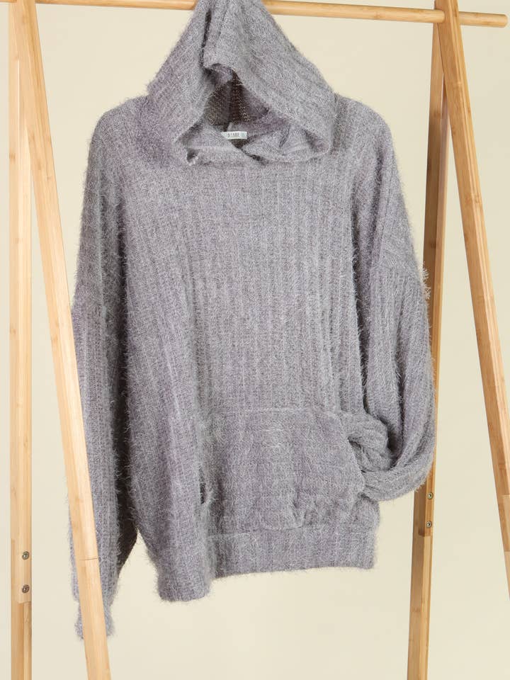 Pelziges Kapuzenpulli P18605 für den Großhandel von P.S Kate