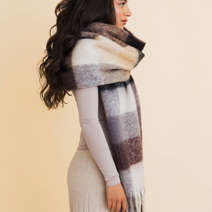Leto Accessories - Wholesale Scarf - Women's - Cozy Breeze Oversized Fringe Scarf - Fall & Winter Essential