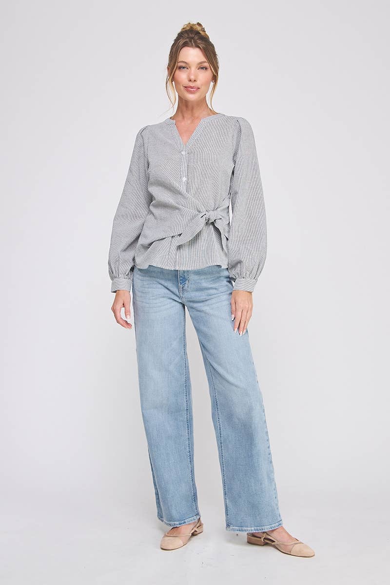 Allie Rose – Engroshandel Bluse - Dame – Stribet bomuldsblanding sideomslags-bluse med knaplukning3