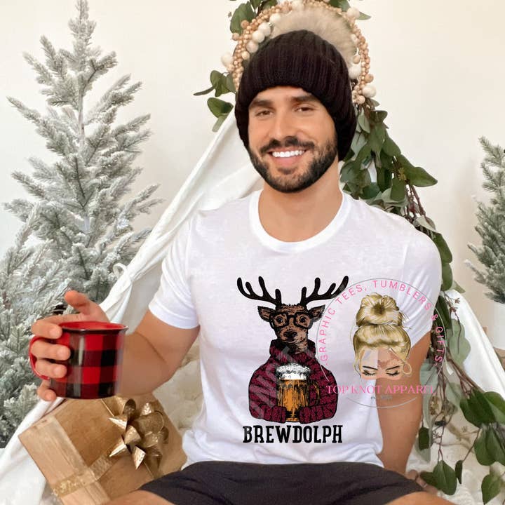 T-shirt adulte Brewdolf pour la vente par Top Knot Apparel