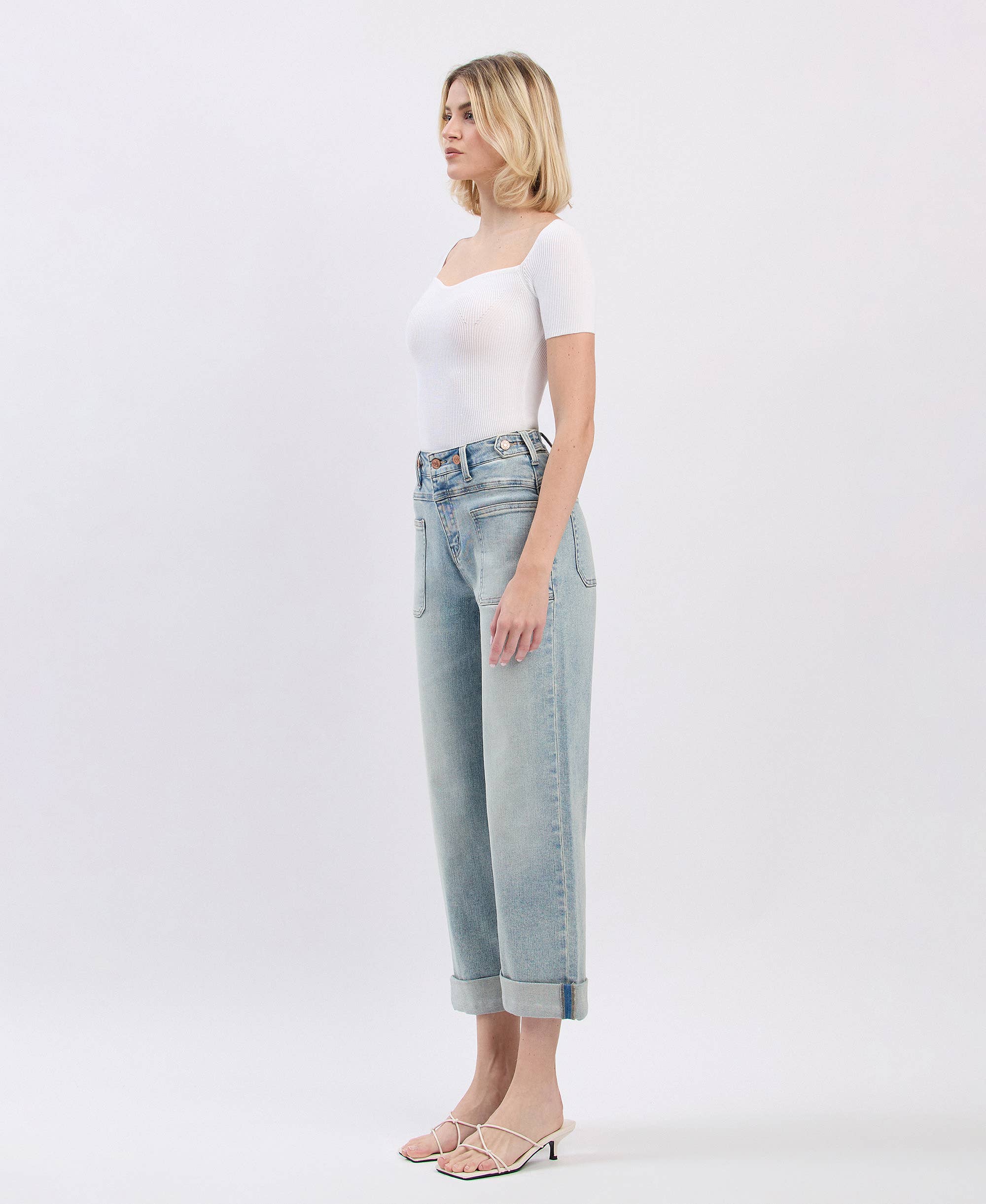 KOMMISSÆR SUPER HIGH RISE TAB TALJEBÅND MANCHET SLIM WIDE JEANS F6000 for engroshandel på Faire8