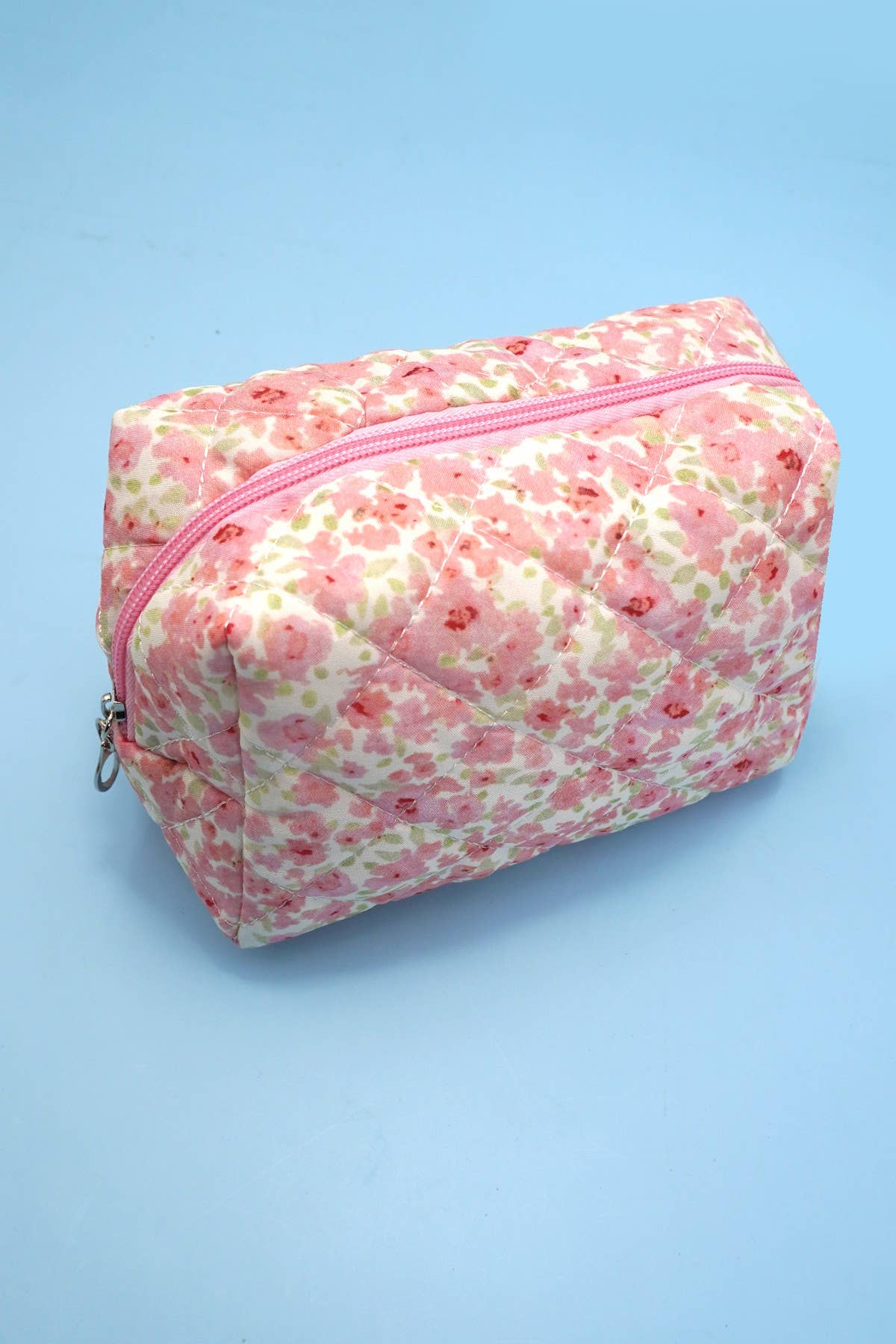 JOSSLYN by wall to wall - Wholesale Makeup/Cosmetic Bag - FLORAL TOILE PATTERN MAKEUP COSMETIC POUCH BAG | 40P56211