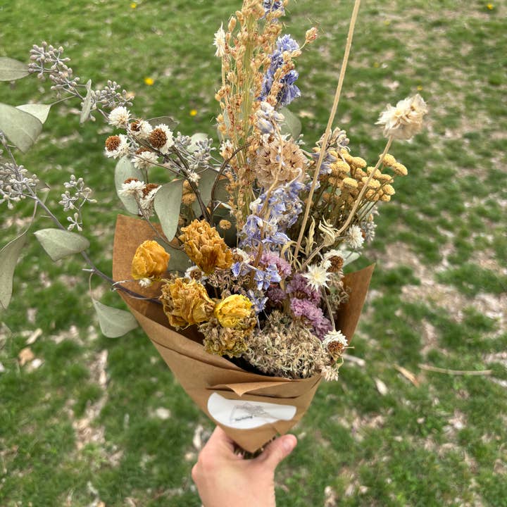 Nurturing with Nature - Wholesale Dried/Pressed Flowers - Dried Flower Bouquet