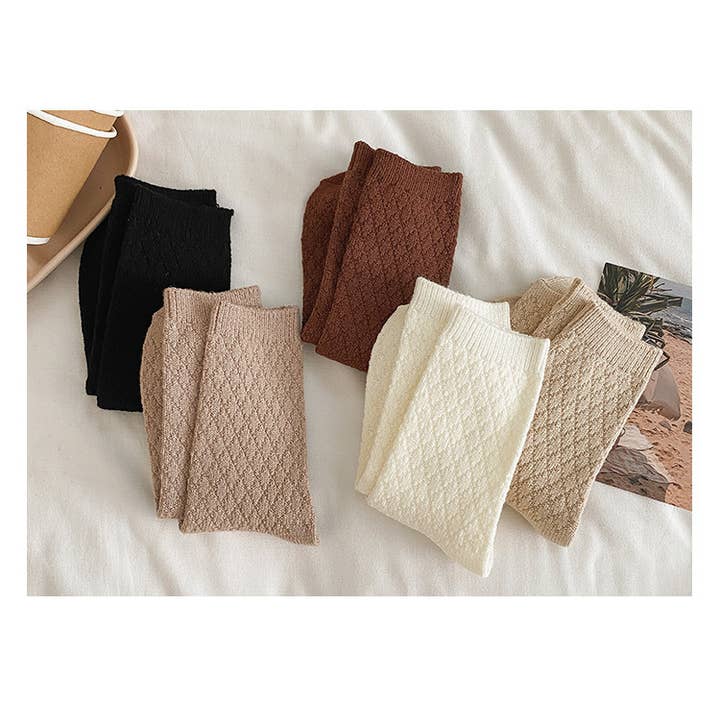 Tourtiwi - Wholesale Socks - Women's - Solid color diamond pattern warm women's mid-calf socks7