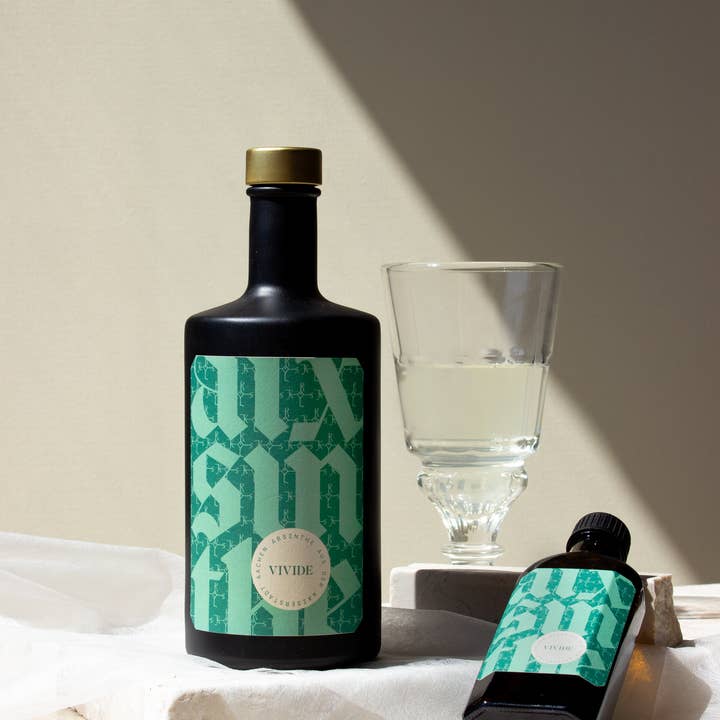 Aixsinthe - Wholesale Gin - Aixsinthe Vivide3