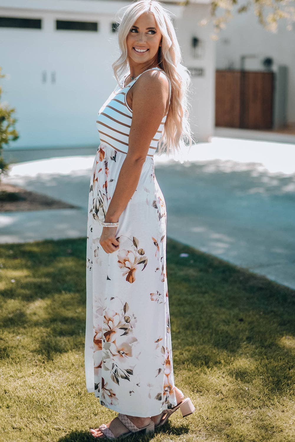 White Striped Floral Print Sleeveless Maxi Dress with Pocket for wholesale on Faire2