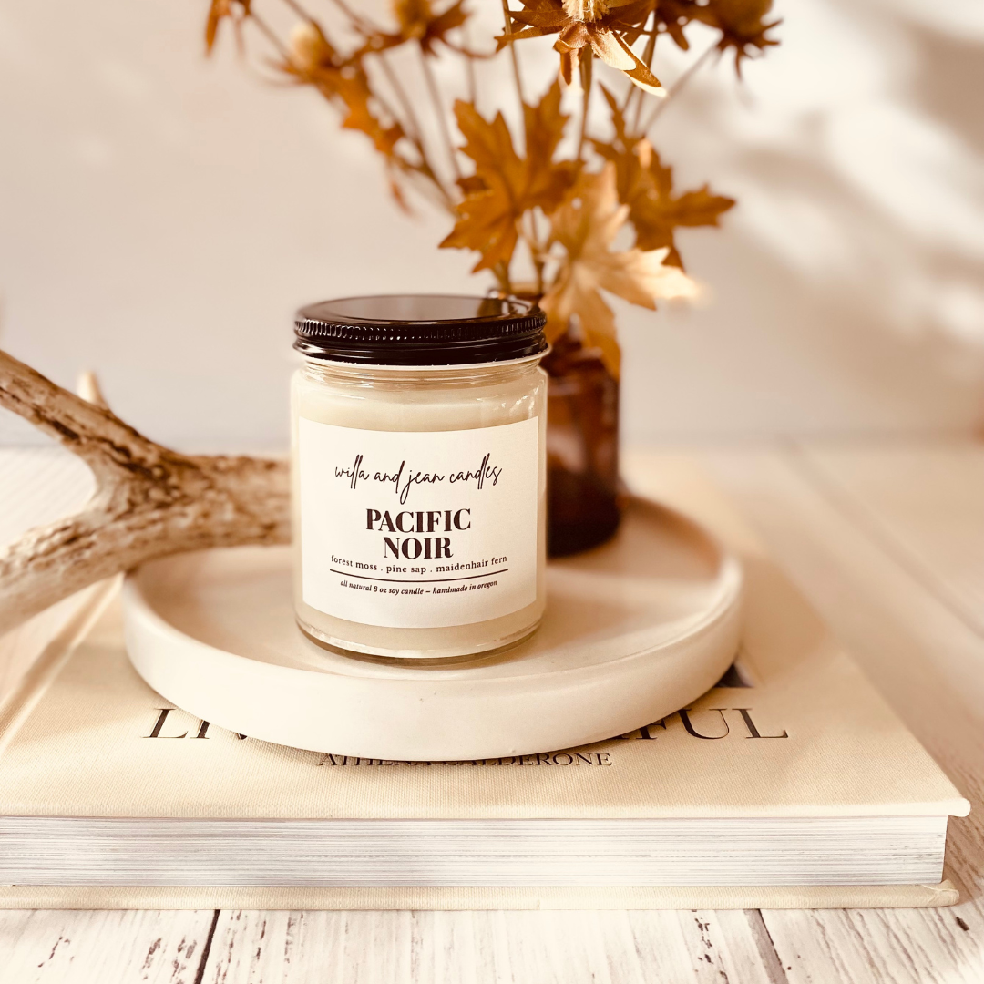 Willa and Jean Candles - Vendita all'ingrosso Candela in vasetto - Pacific Noir 8 oz1