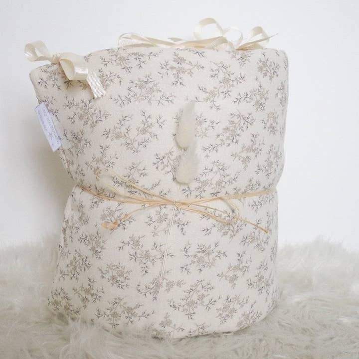 Les p'tites Merveilles de Bérénice - Wholesale Bassinet - Baby - “Louison” bassinet in ecru organic cotton double gauze with beige flowers17