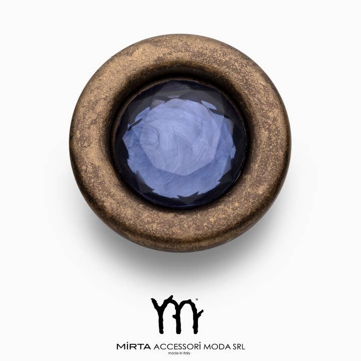 Jewelry for your shirts: exclusive Mirta button covers and other Purchase Wholesale moda princesita. Free Returns & Net 60 Terms on Faire trending on Faire.