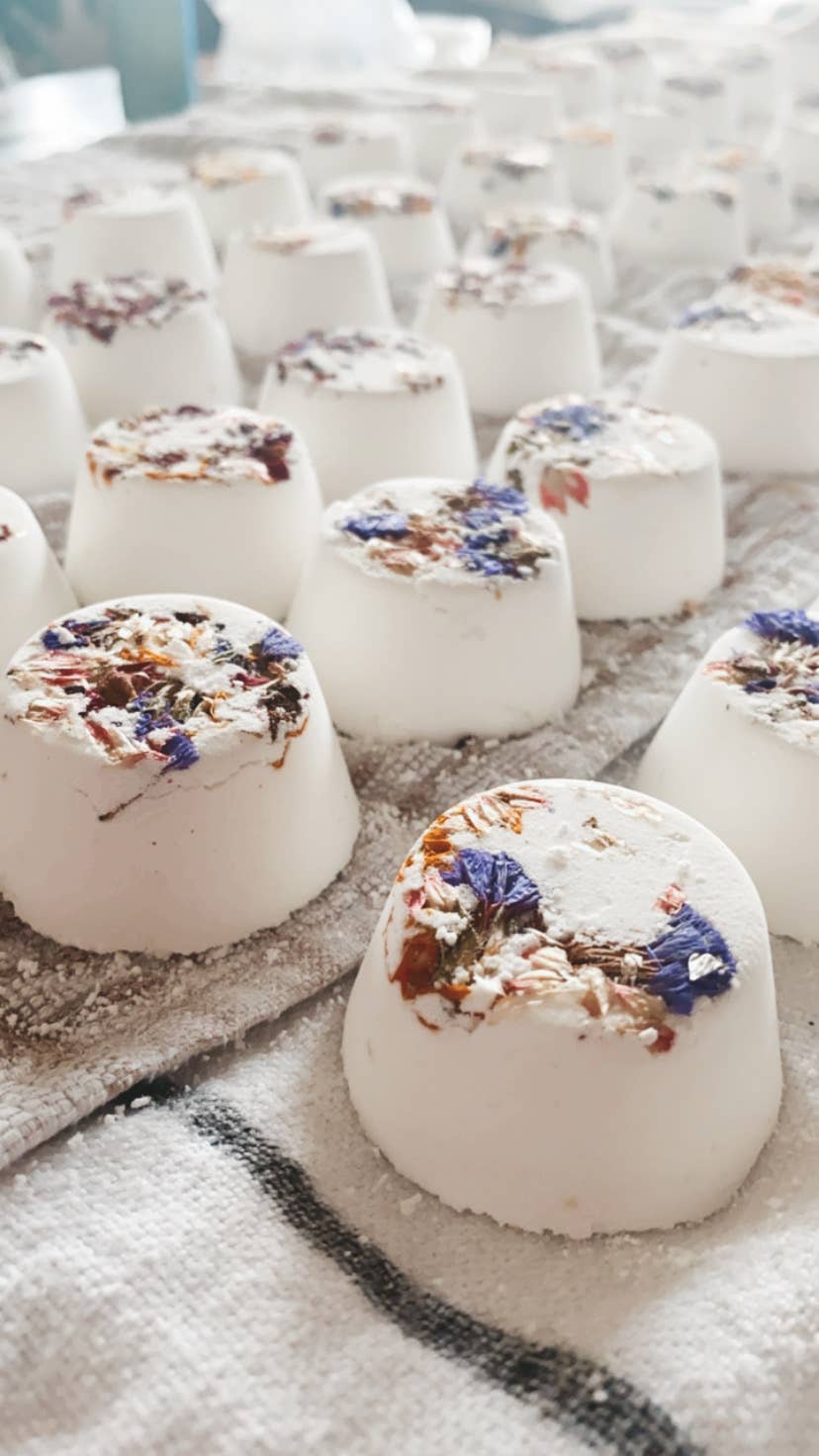 Andi Aesthetics - Wholesale Shower Steamer/Bomb - Eucalyptus Shower Steamers4