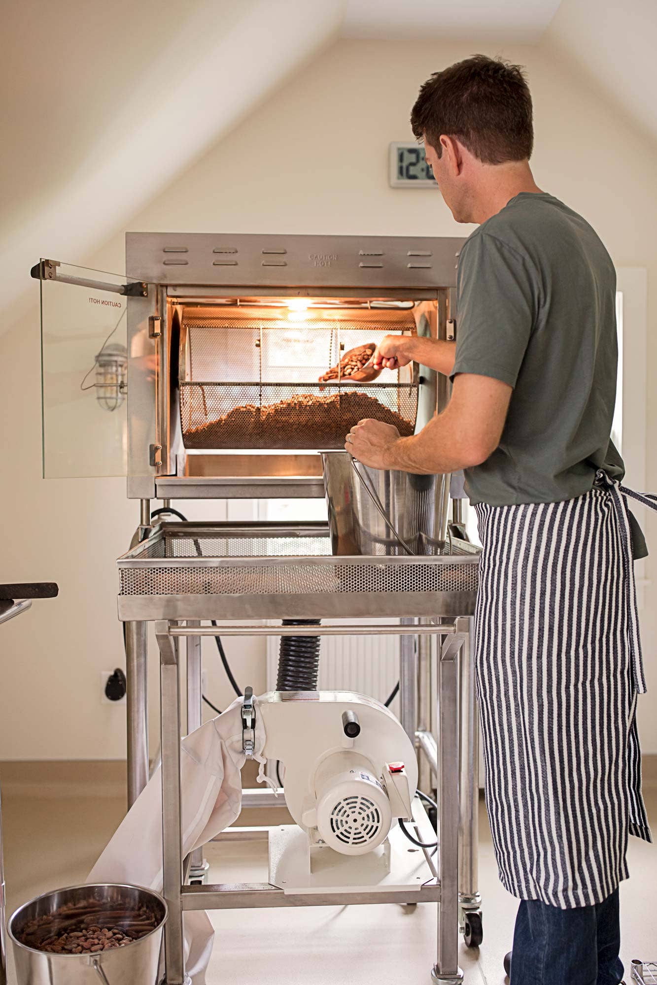 Goodnow Farms Chocolate - Wholesale Hot Cocoa Mix/Kit - 100% Cacao Powder, 8oz Retail4