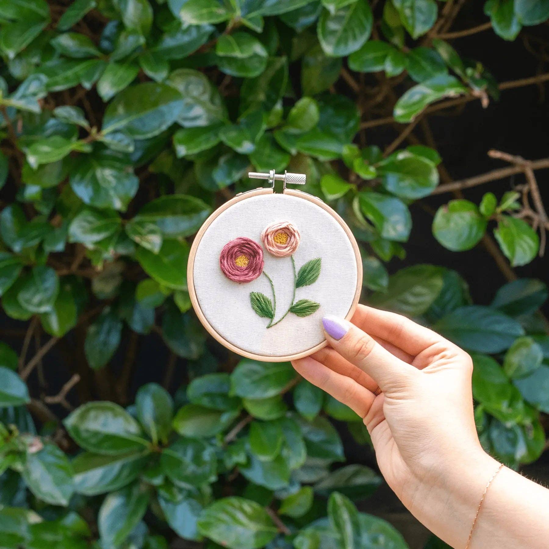 Craft Club - Wholesale Embroidery/cross-stitch supplies - FLORAL MINIS - Embroidery Kit9