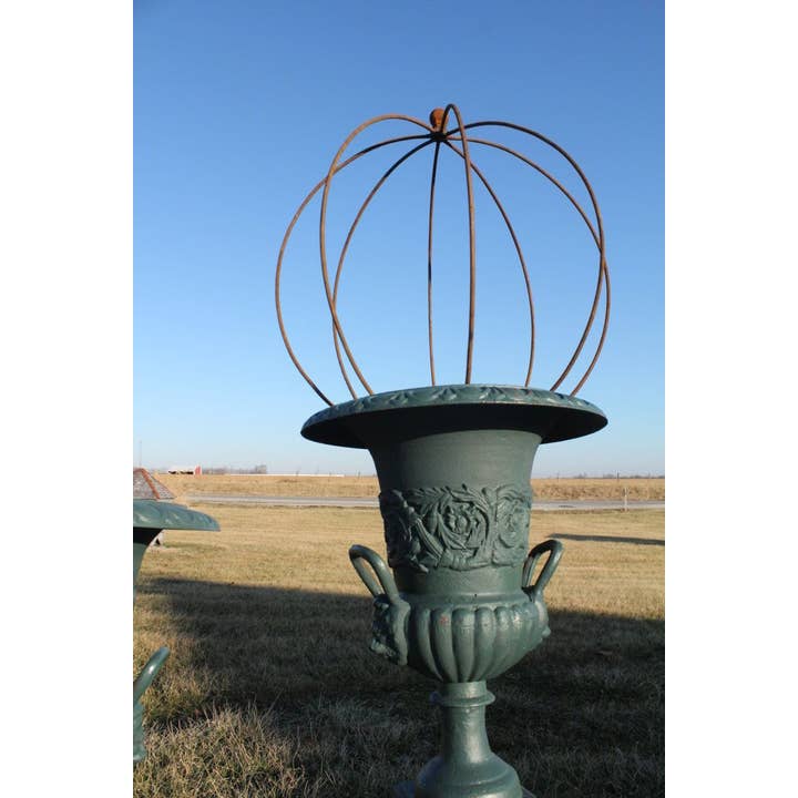 Garden Iron And More - Wholesale Outdoor Ornament/Decor - Round Topiary with Small Ball on Top2